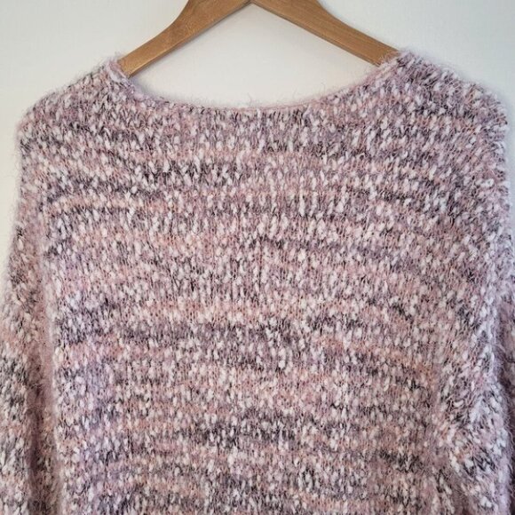 SO Pink & White Fuzzy Eyelash V-Neck Sweater Size Medium - Picture 8 of 11
